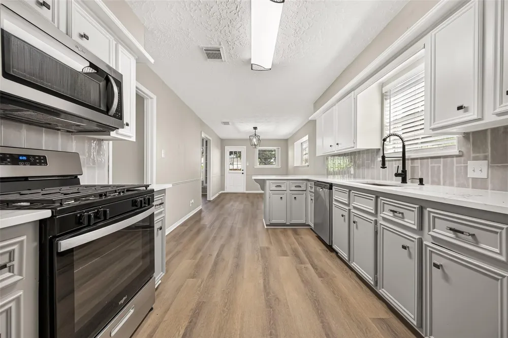 23802 Spring Towne Drive Spring, TX 77373