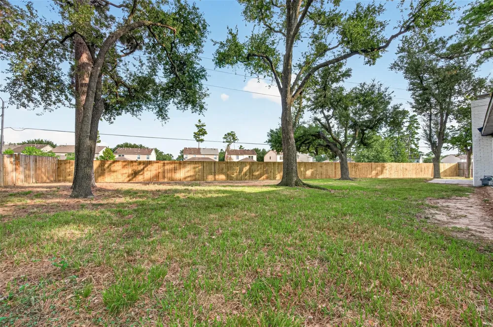 23802 Spring Towne Drive Spring, TX 77373