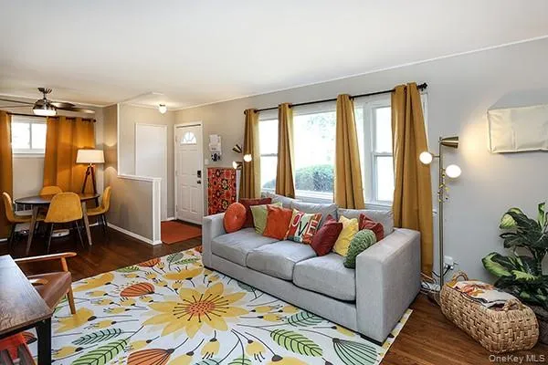 384 Michigan Avenue Massapequa Park, NY 11762