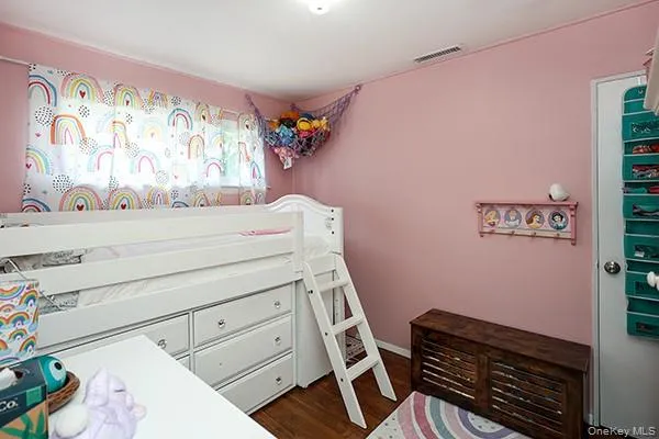 384 Michigan Avenue Massapequa Park, NY 11762