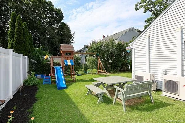 384 Michigan Avenue Massapequa Park, NY 11762