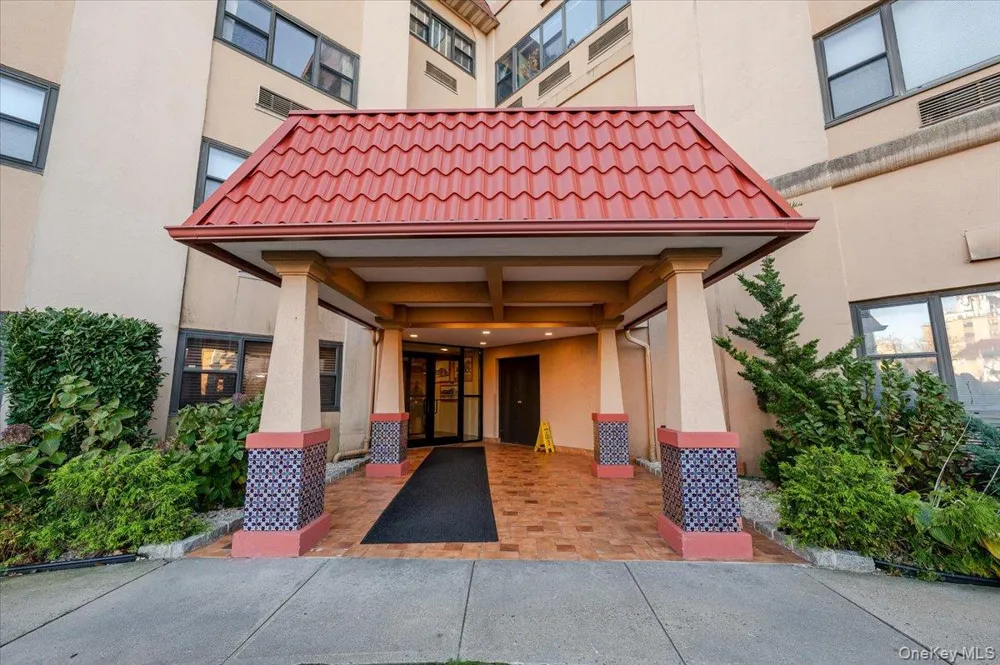 185 W Park Avenue #201 Long Beach, NY 11561