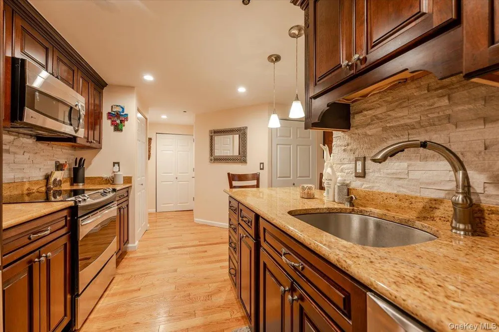 185 W Park Avenue #201 Long Beach, NY 11561