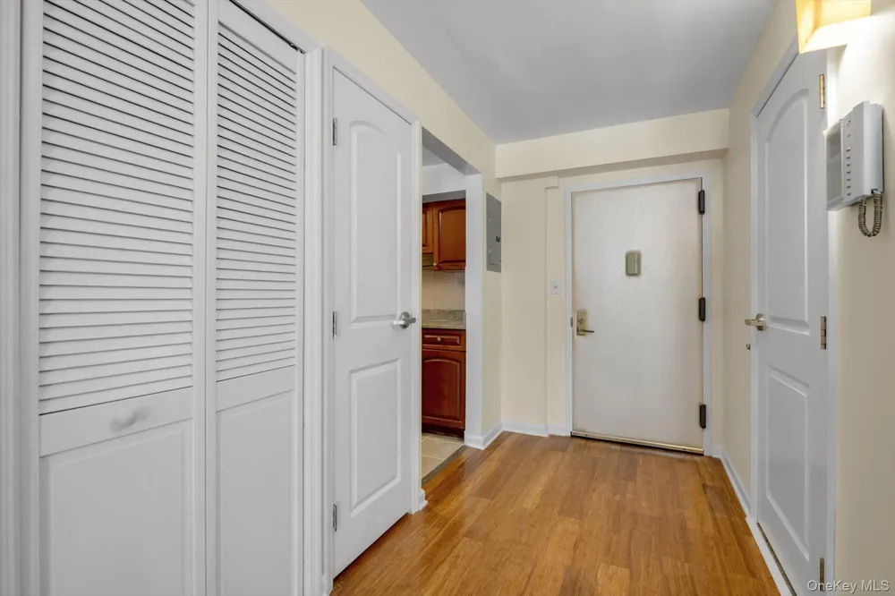 6434 Grand Central Parkway #3G Forest Hills, NY 11375