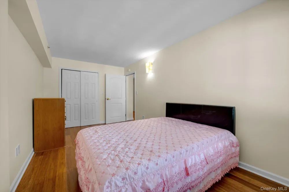 6434 Grand Central Parkway #3G Forest Hills, NY 11375