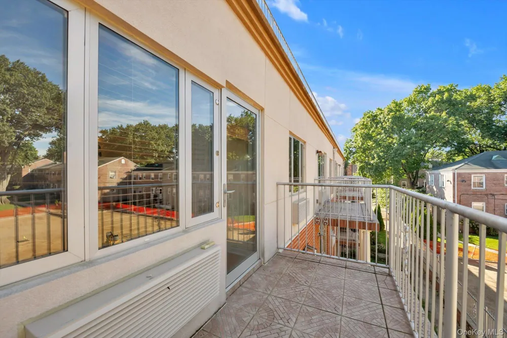 6434 Grand Central Parkway #3G Forest Hills, NY 11375