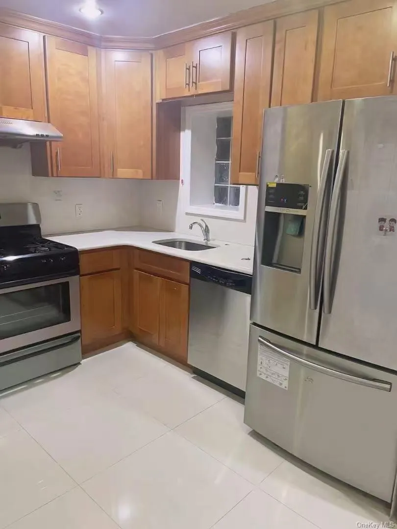 142-28 37th Avenue #2C Flushing, NY 11354