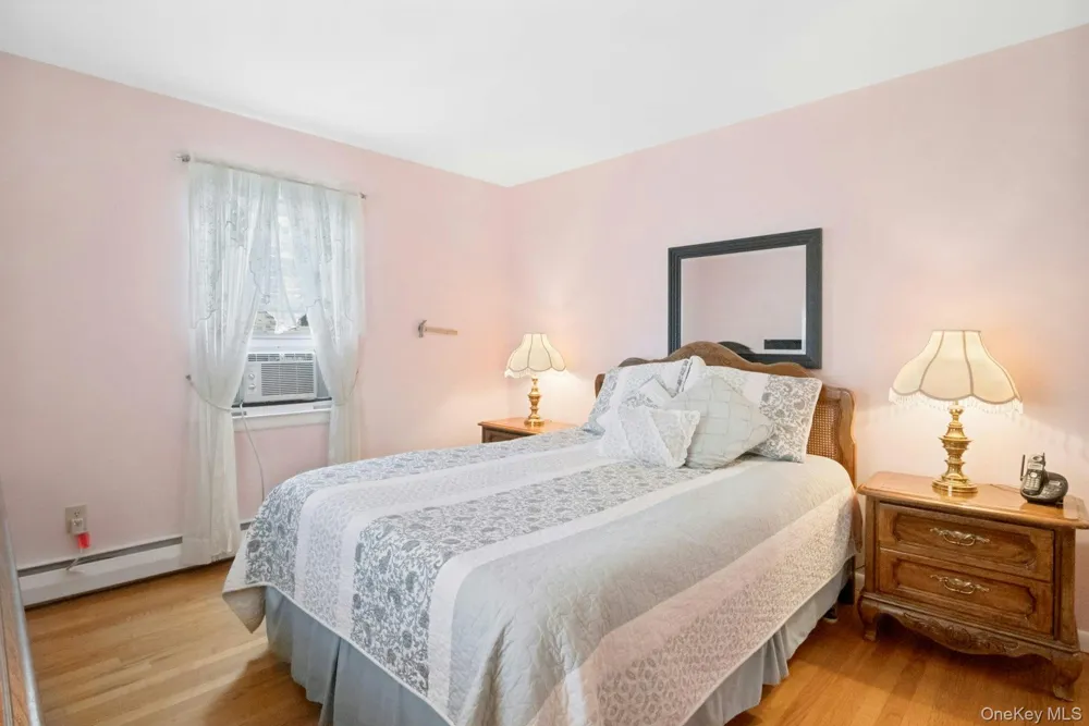 874 Linda Avenue Thornwood, NY 10594