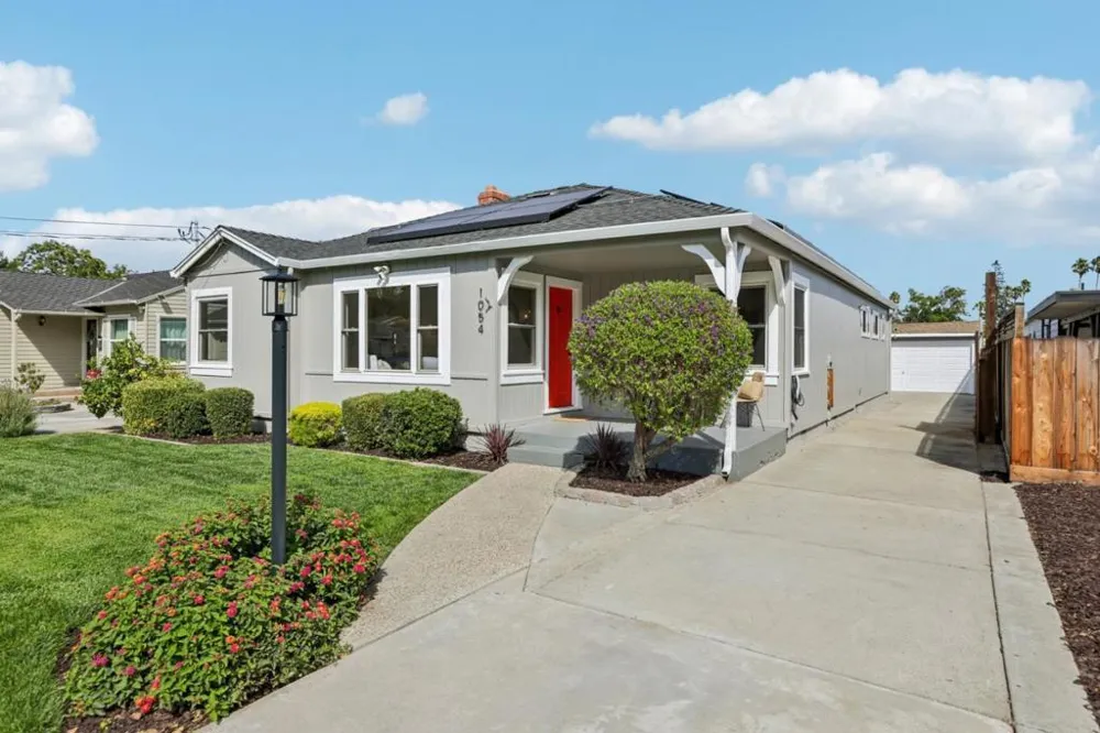 1054 Thornton Way San Jose, CA 95128