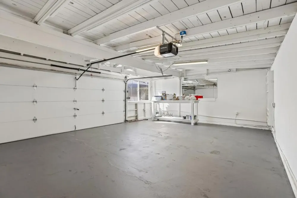 1054 Thornton Way San Jose, CA 95128
