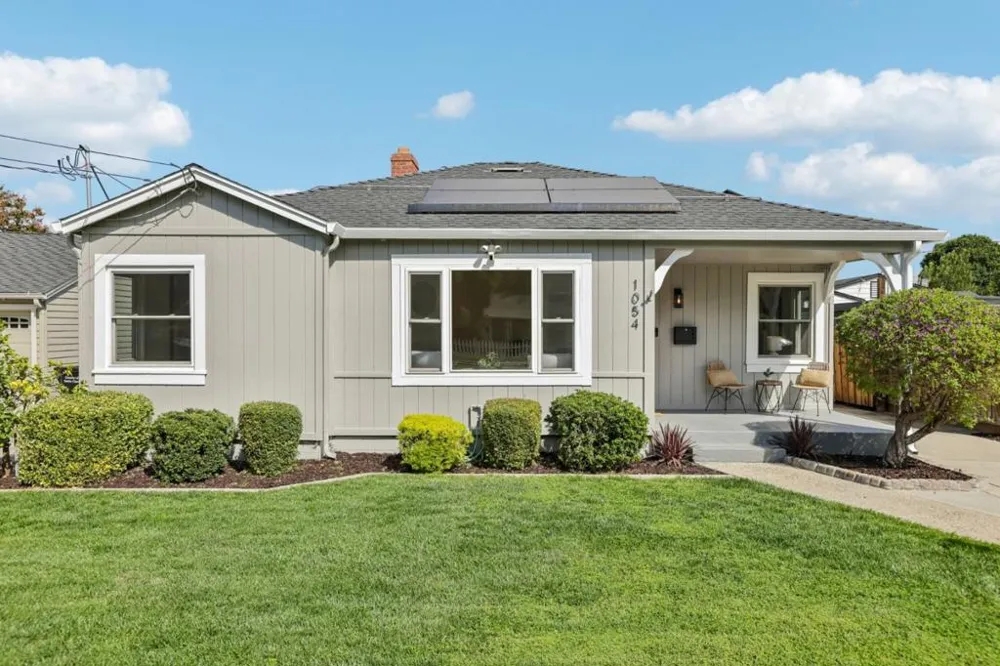 1054 Thornton Way San Jose, CA 95128