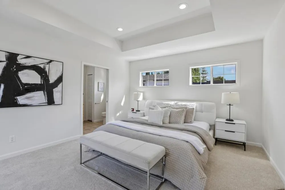 1054 Thornton Way San Jose, CA 95128