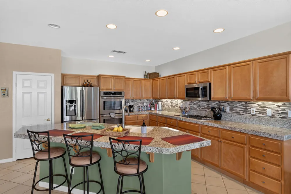 60196 Desert Shadows Drive La Quinta, CA 92253