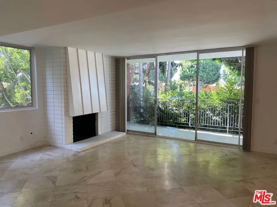 9297 Burton Way #1 Beverly Hills, CA 90210