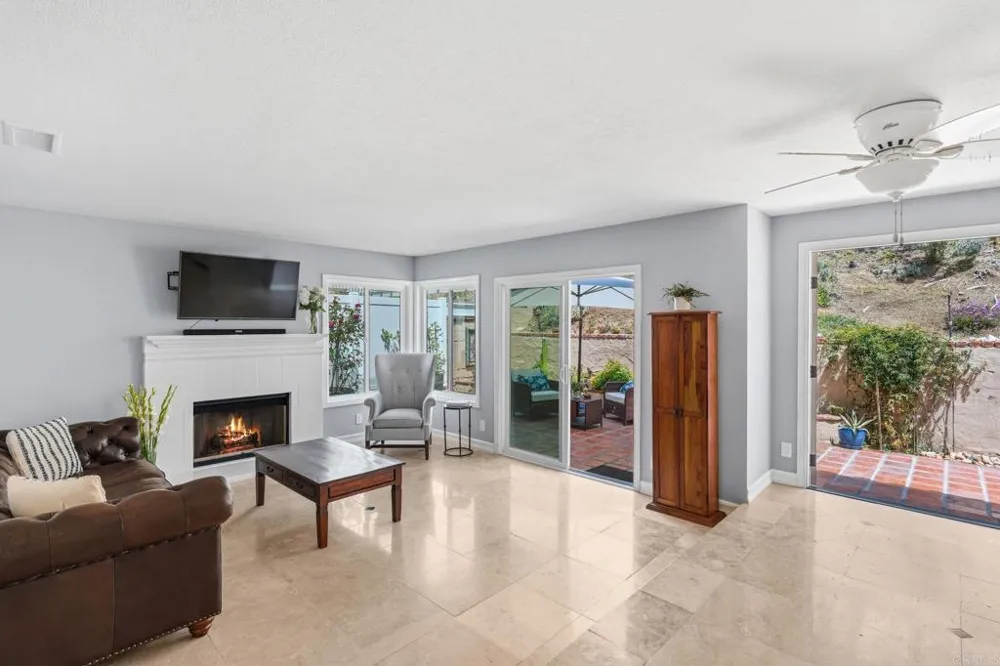 1638 Landquist Drive Encinitas, CA 92024