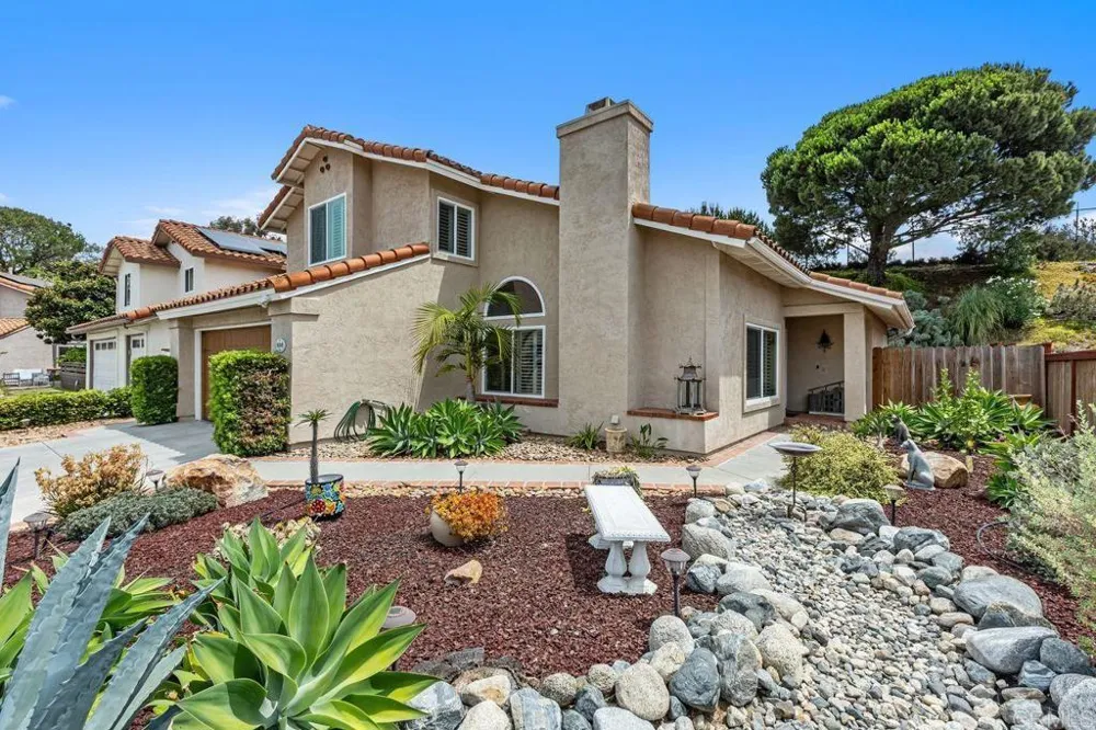 1638 Landquist Drive Encinitas, CA 92024