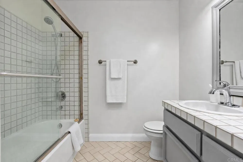 1638 Landquist Drive Encinitas, CA 92024