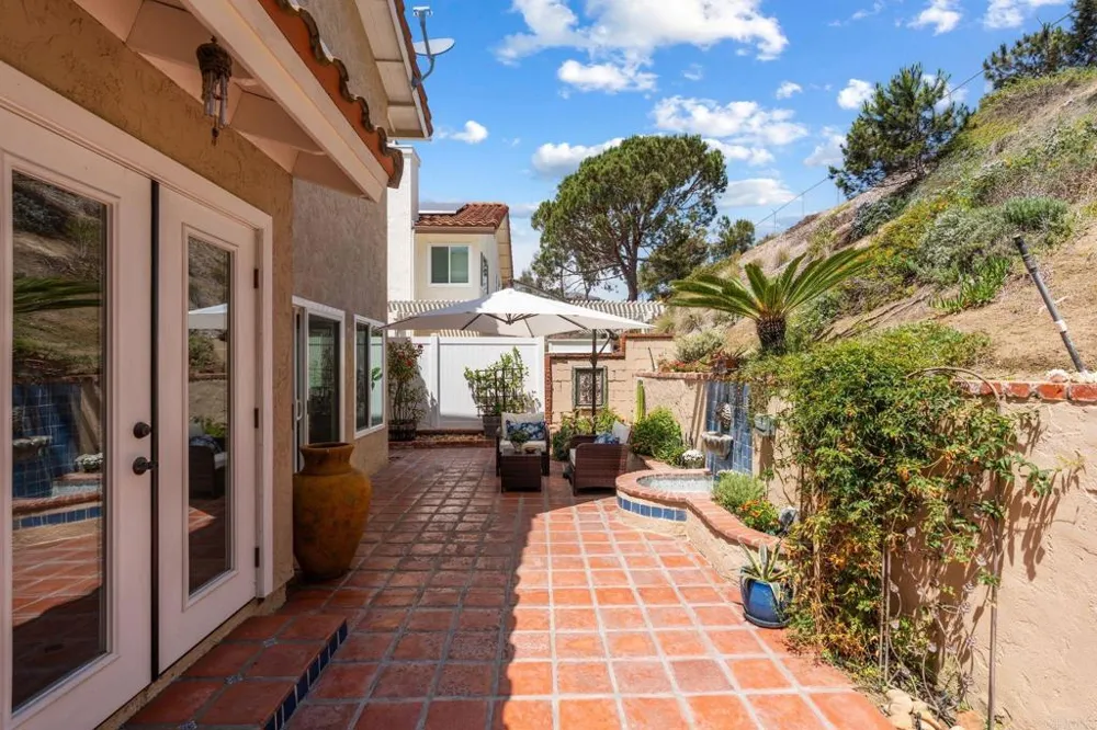 1638 Landquist Drive Encinitas, CA 92024
