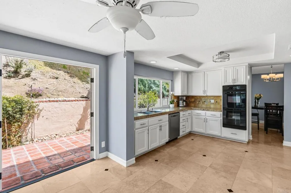 1638 Landquist Drive Encinitas, CA 92024