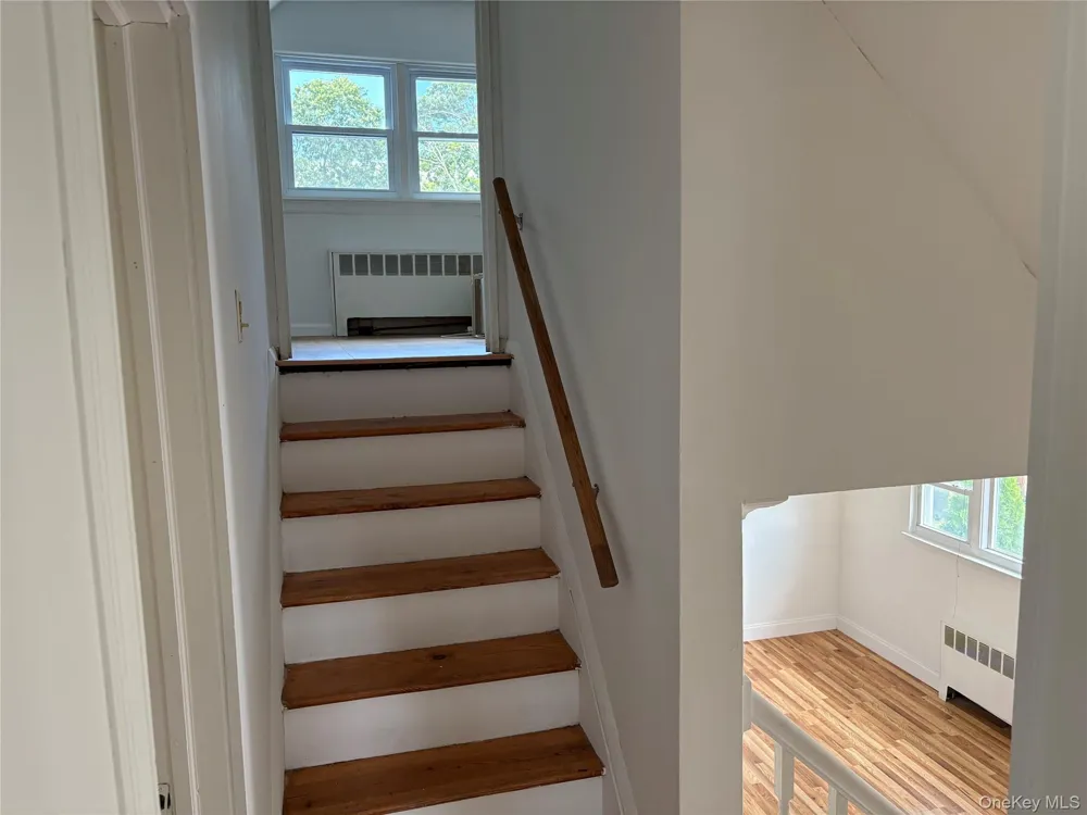 24 Carl Street Ronkonkoma, NY 11779