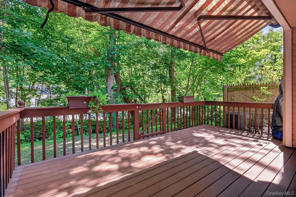 9 Redtwig Court Peekskill, NY 10566