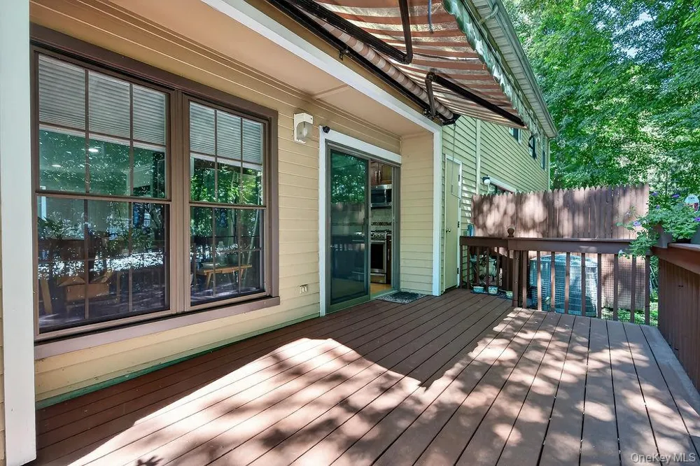 9 Redtwig Court Peekskill, NY 10566