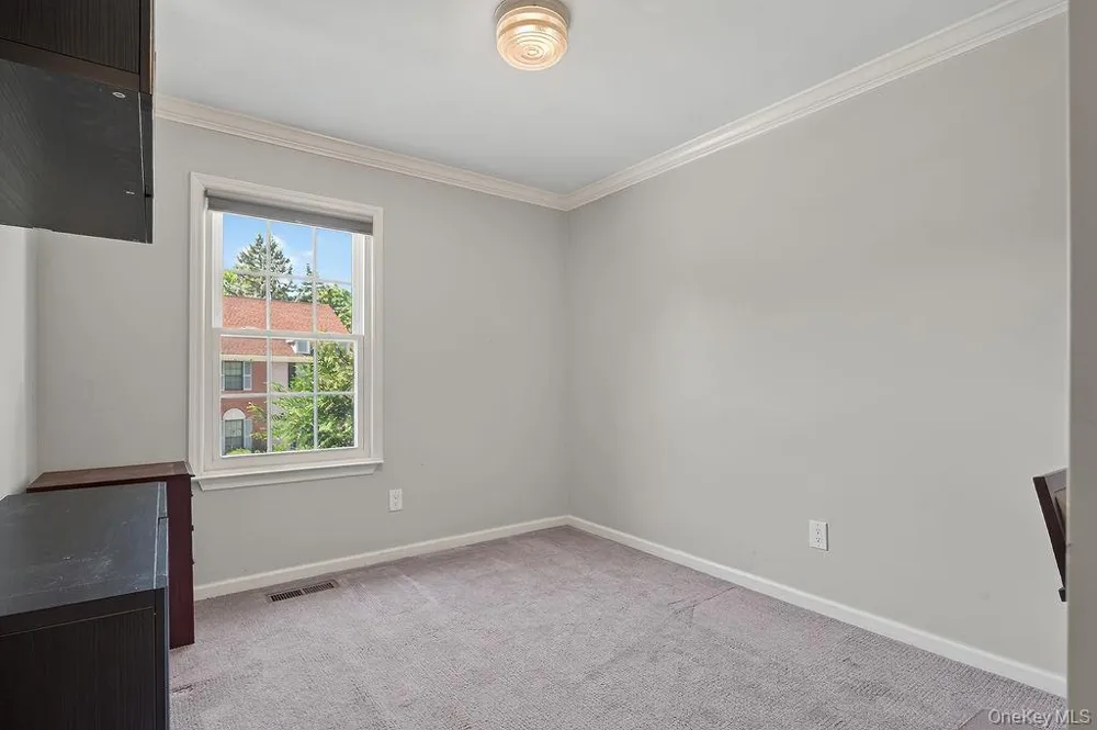 9 Redtwig Court Peekskill, NY 10566