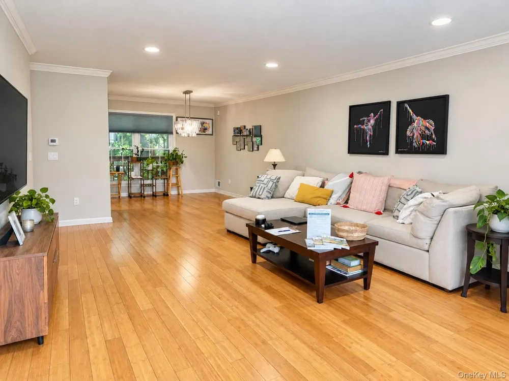 9 Redtwig Court Peekskill, NY 10566
