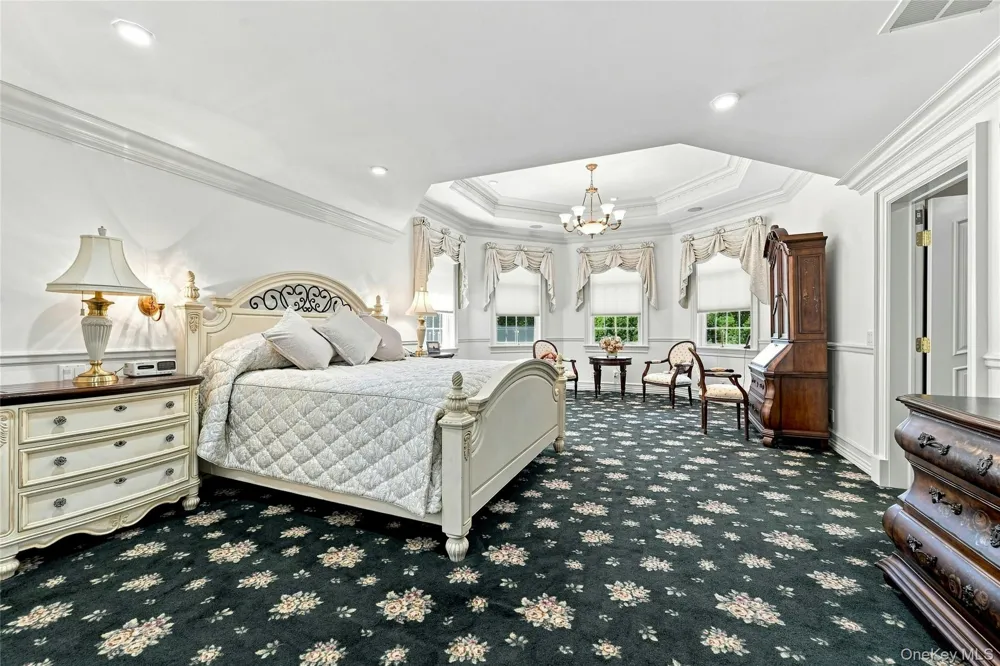 3 Crescent Drive Northport, NY 11768
