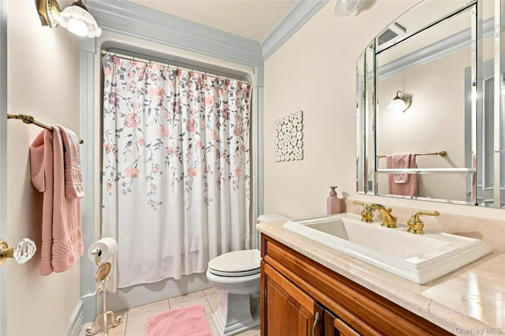 3 Crescent Drive Northport, NY 11768