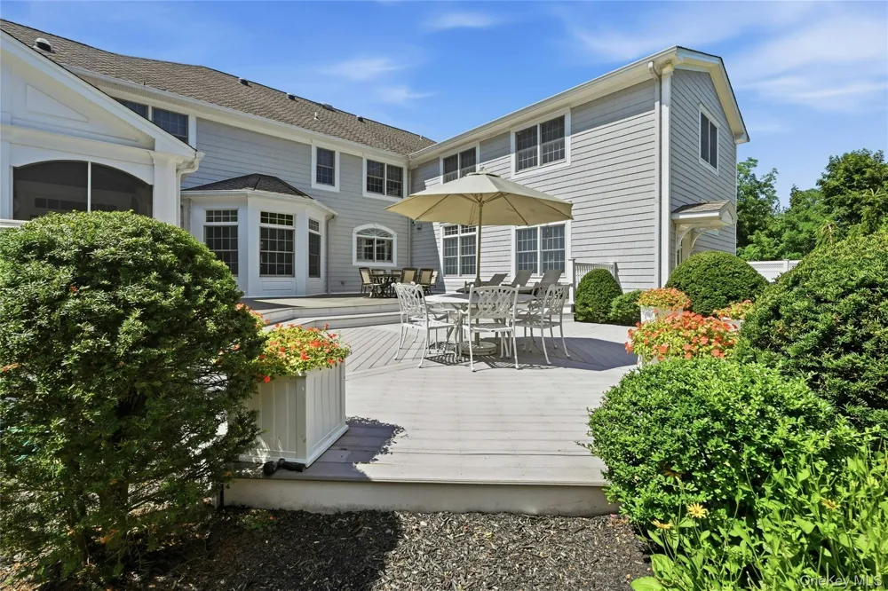 3 Crescent Drive Northport, NY 11768