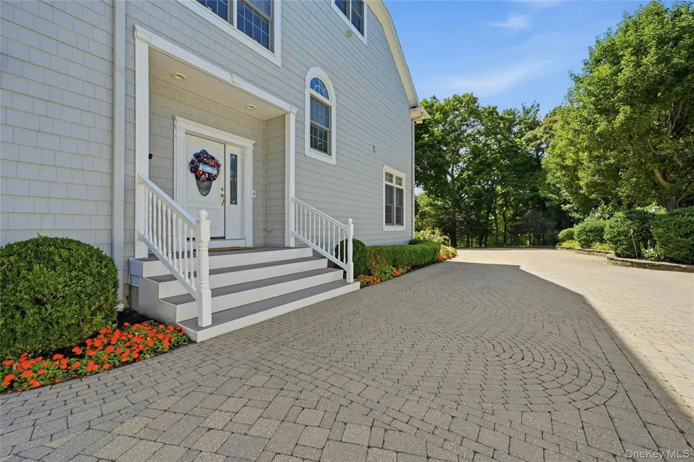 3 Crescent Drive Northport, NY 11768