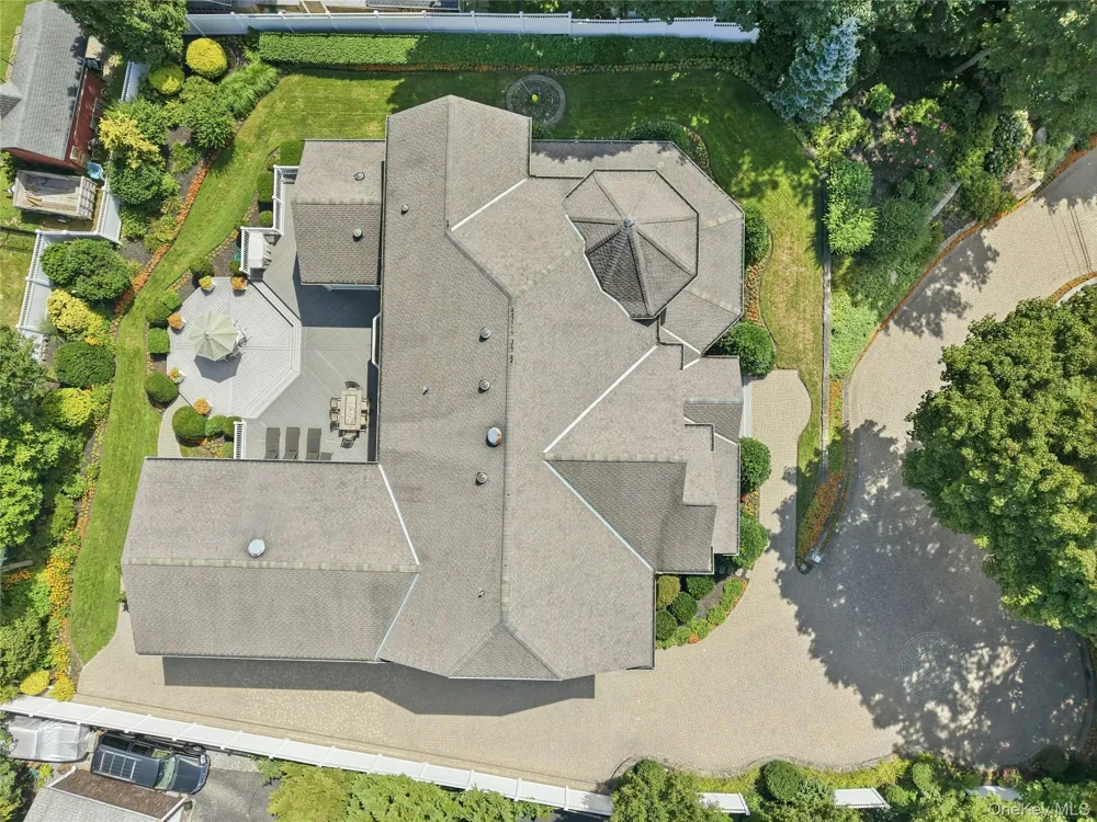 3 Crescent Drive Northport, NY 11768