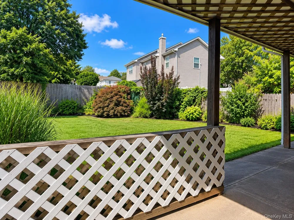 51 Lafayette Avenue Westbury, NY 11590