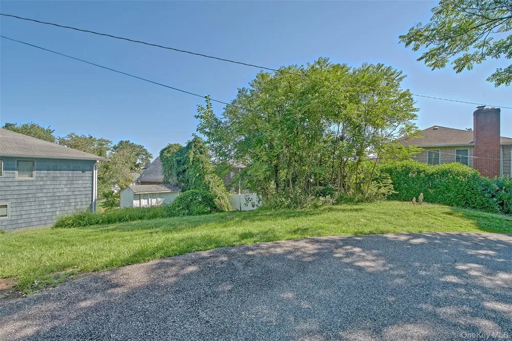124 Holland Street Harrison, NY 10528