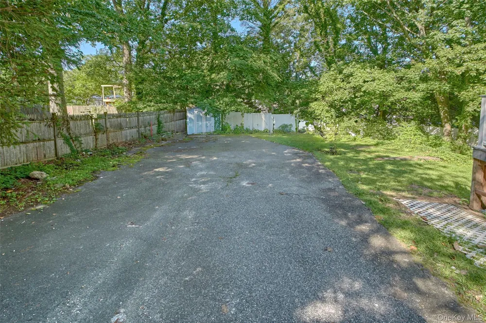 124 Holland Street Harrison, NY 10528