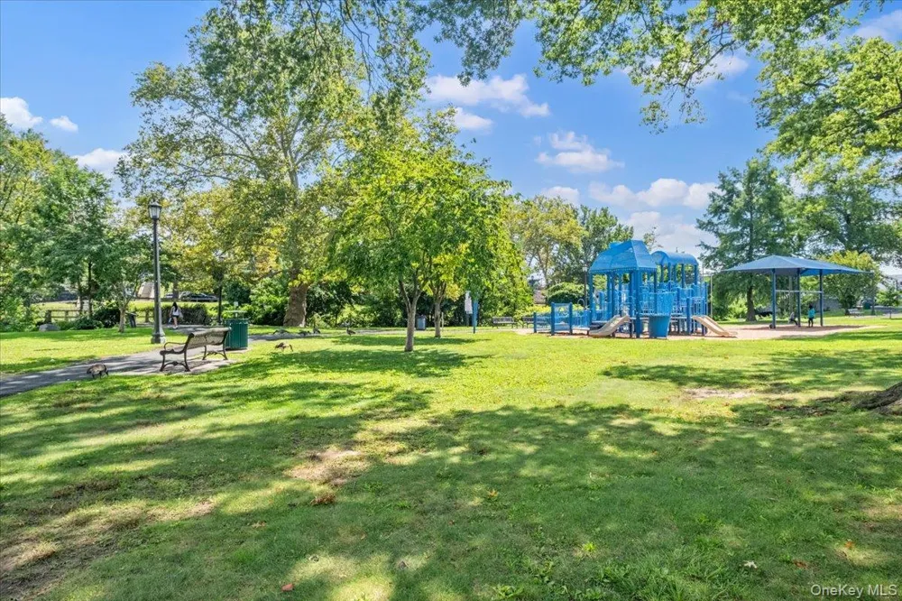 101 Sheldrake Place #20 Mamaroneck, NY 10543