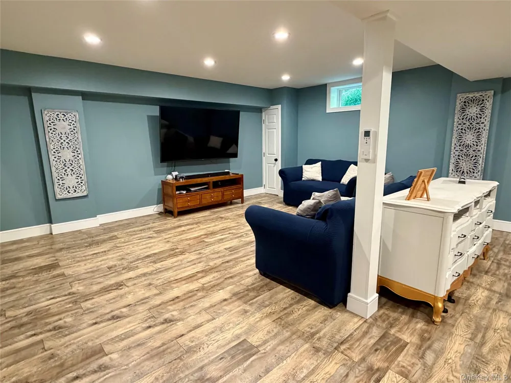 101 Beverly Road Chester, NY 10918