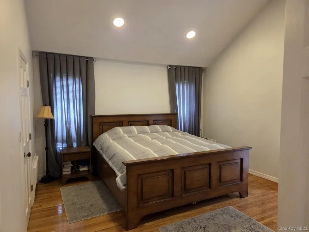 541 Cedarwood Drive Cedarhurst, NY 11516