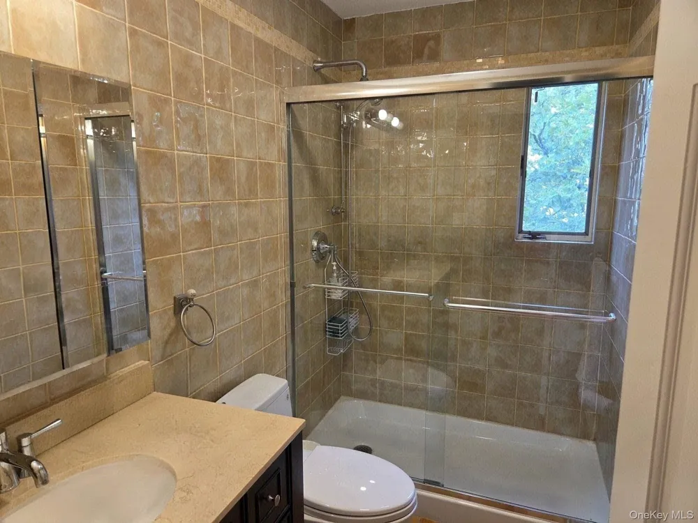 541 Cedarwood Drive Cedarhurst, NY 11516