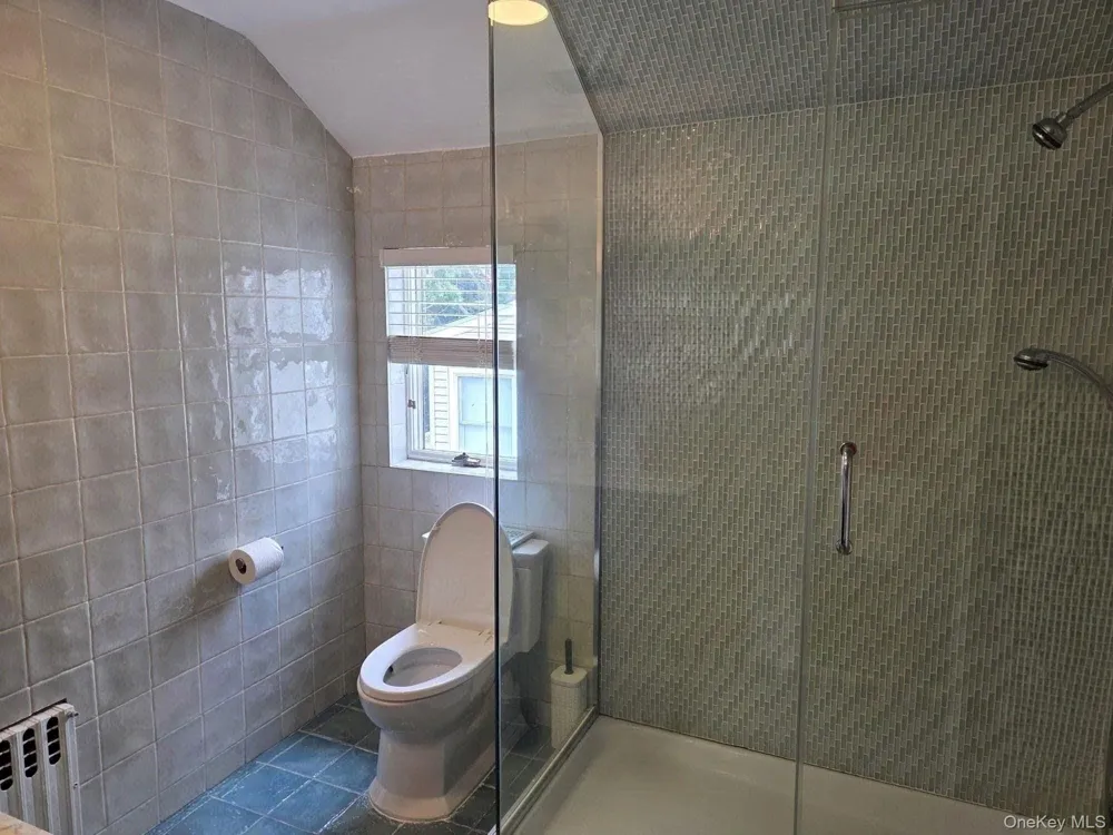 541 Cedarwood Drive Cedarhurst, NY 11516