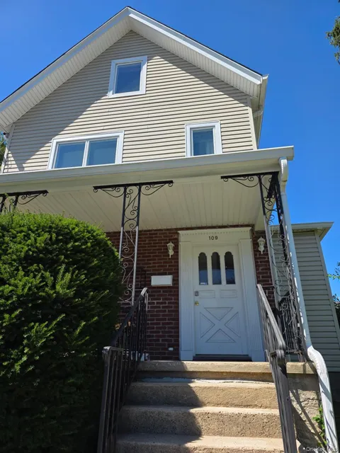 109 Fourth Avenue