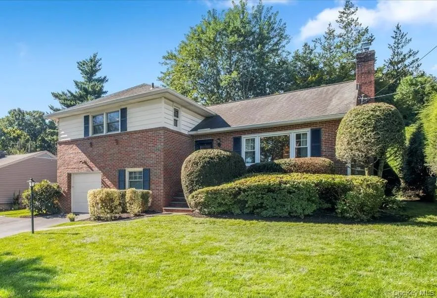 19 Dartmouth Terrace White Plains, NY 10607