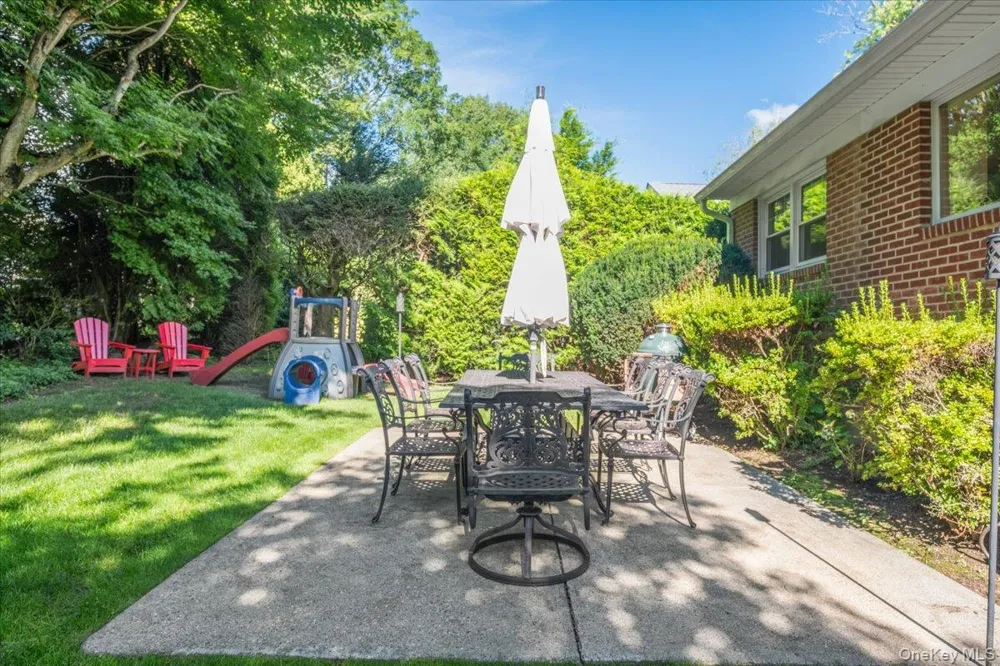 19 Dartmouth Terrace White Plains, NY 10607