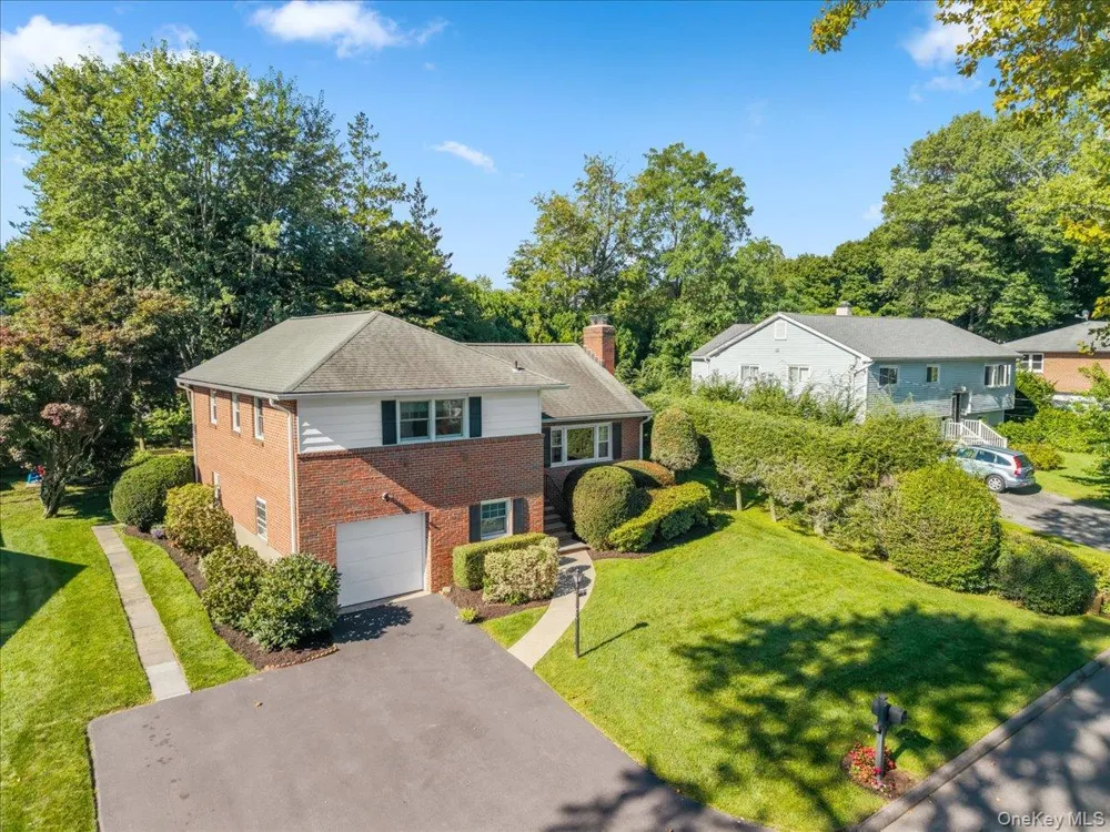 19 Dartmouth Terrace White Plains, NY 10607