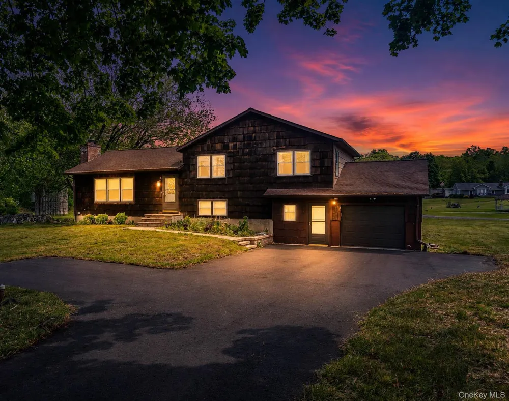2188 State Route 32 Modena, NY 12548