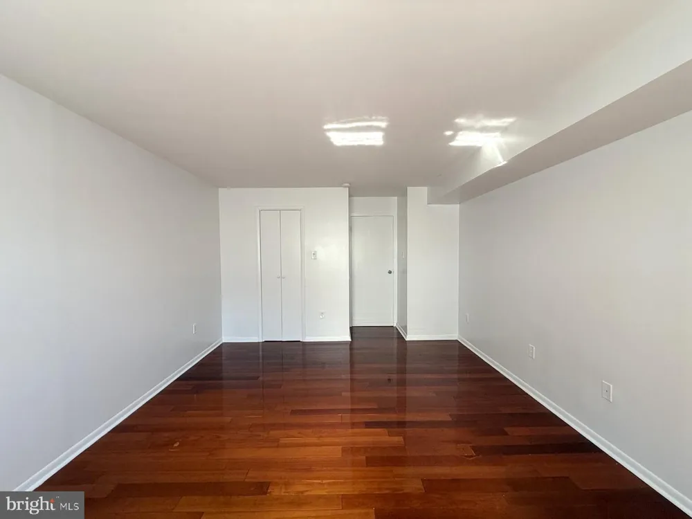 606 COOPER LANDING ROAD #B-3E Cherry Hill, NJ 08002