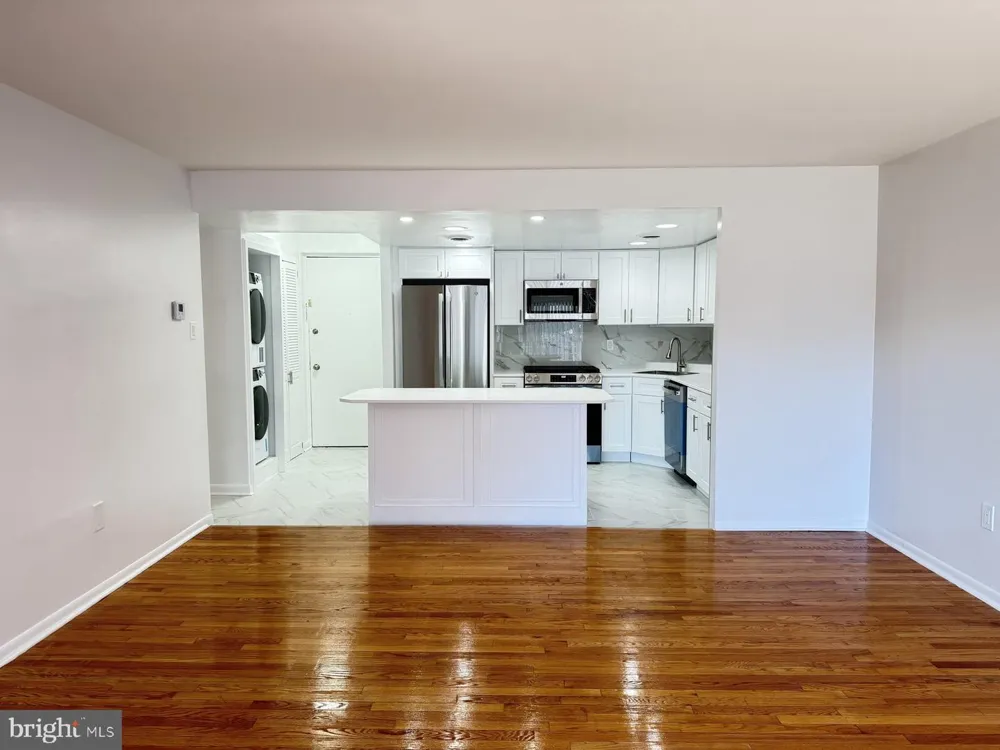 606 COOPER LANDING ROAD #B-3E Cherry Hill, NJ 08002