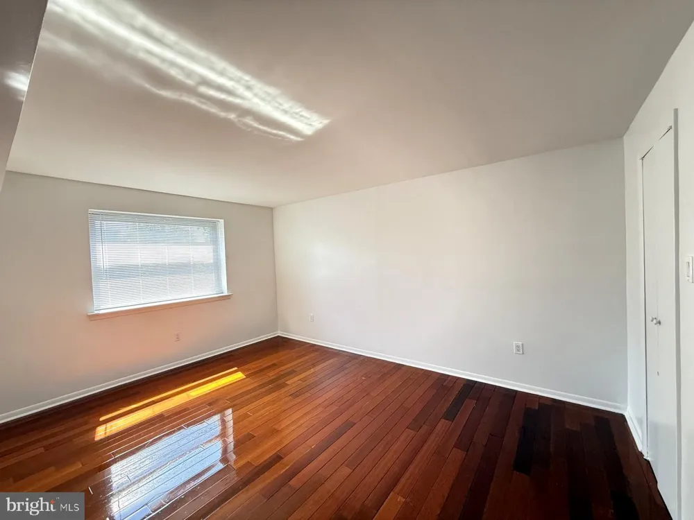 606 COOPER LANDING ROAD #B-3E Cherry Hill, NJ 08002