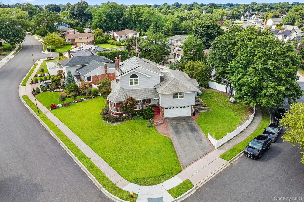 3671 Adele Court Wantagh, NY 11793